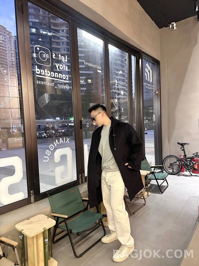 로에베 로에베 피스 라벨 후드 코트 상세 이미지