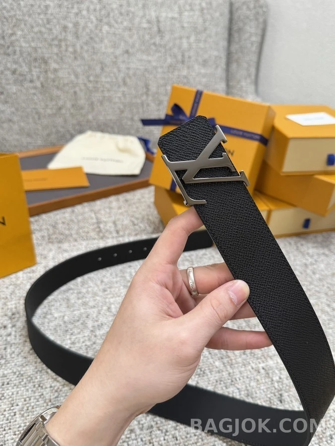 루이비통 루이비통 로고 버클 벨트 상세 이미지