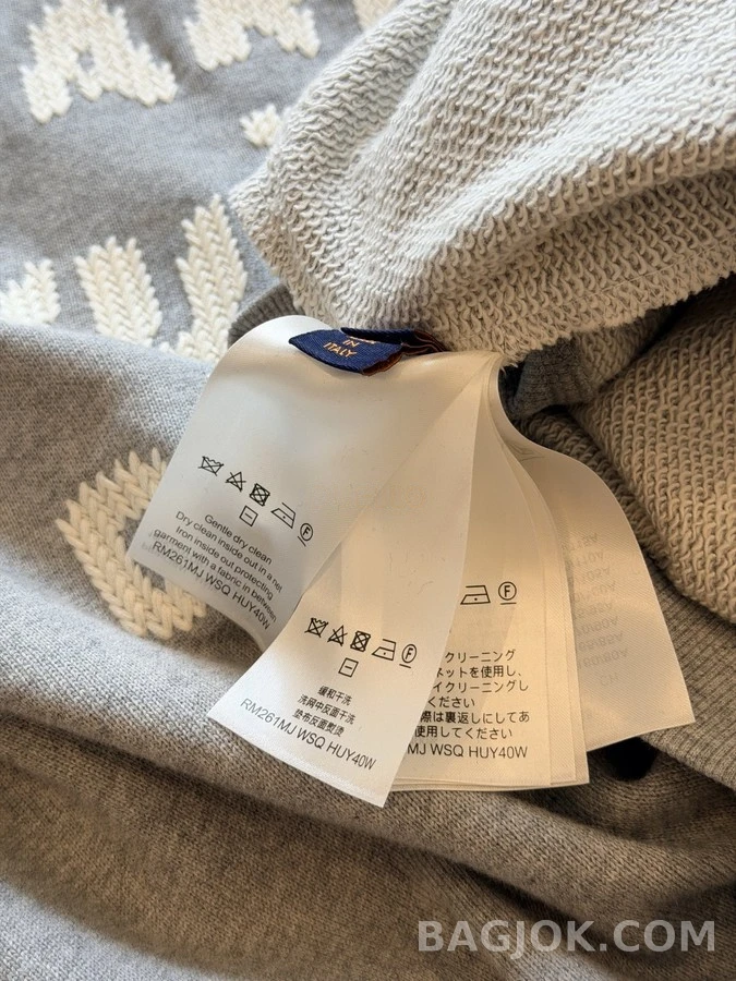 루이비통 루이비통 그레이 자수 로고 맨투맨 상세 이미지
