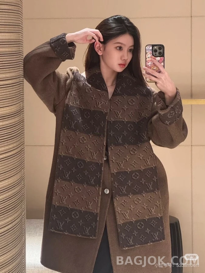 루이비통 루이비통 남여공용 탈착식 모노그램 스카프 코트 상세 이미지