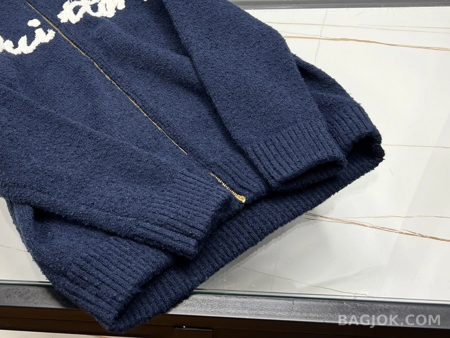 루이비통 루이비통 레터링 자수 니트 가디건 상세 이미지