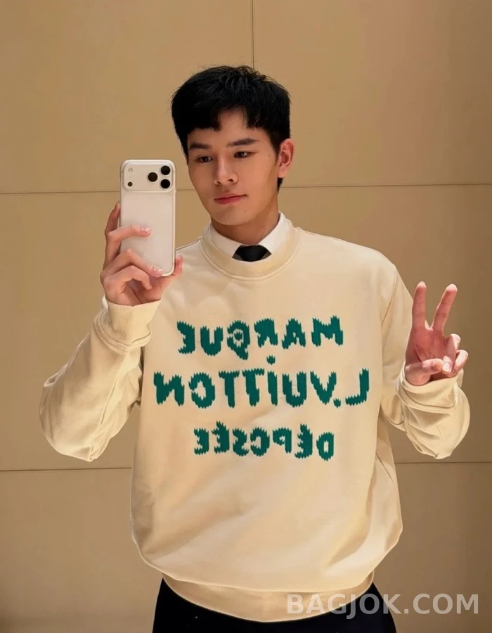 루이비통 루이비통 레터링 자수 맨투맨 상세 이미지