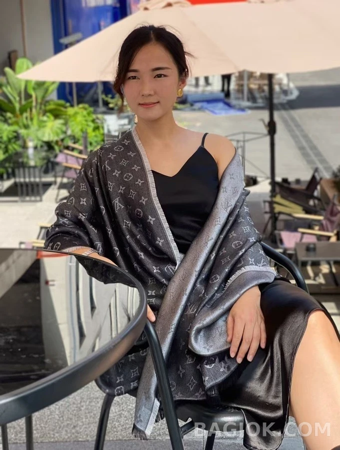 루이비통 루이비통 모노그램 머플러 상세 이미지
