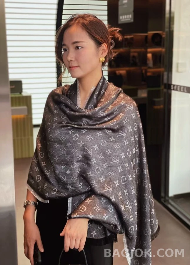 루이비통 루이비통 모노그램 머플러 상세 이미지