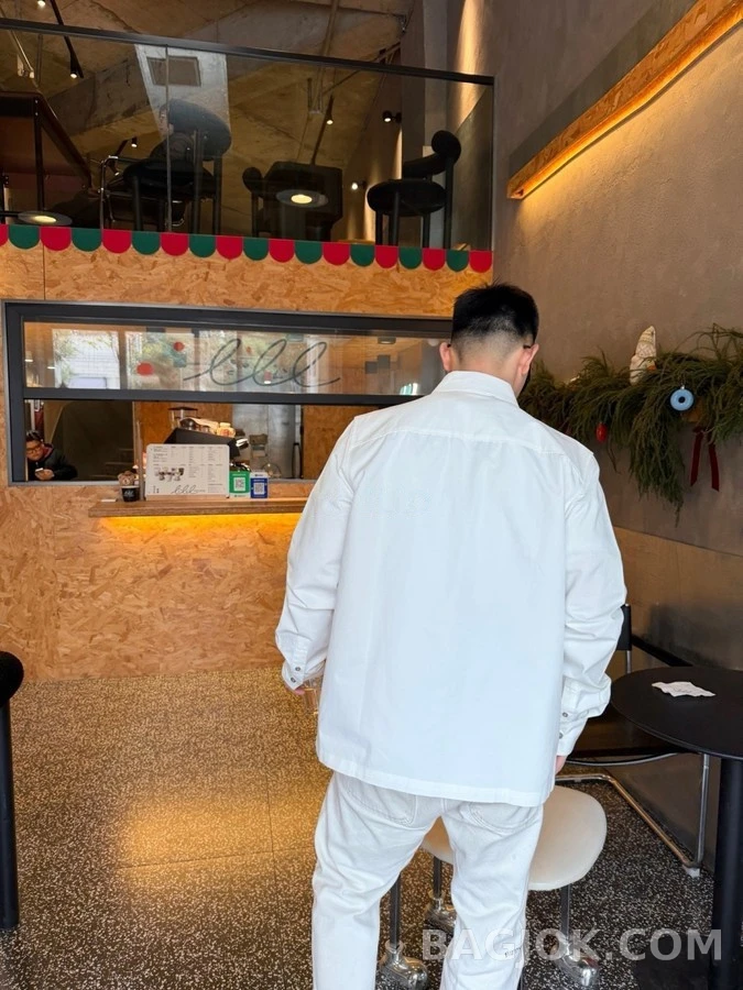 루이비통 루이비통 모노그램 엠보싱 포켓 셔츠 상세 이미지