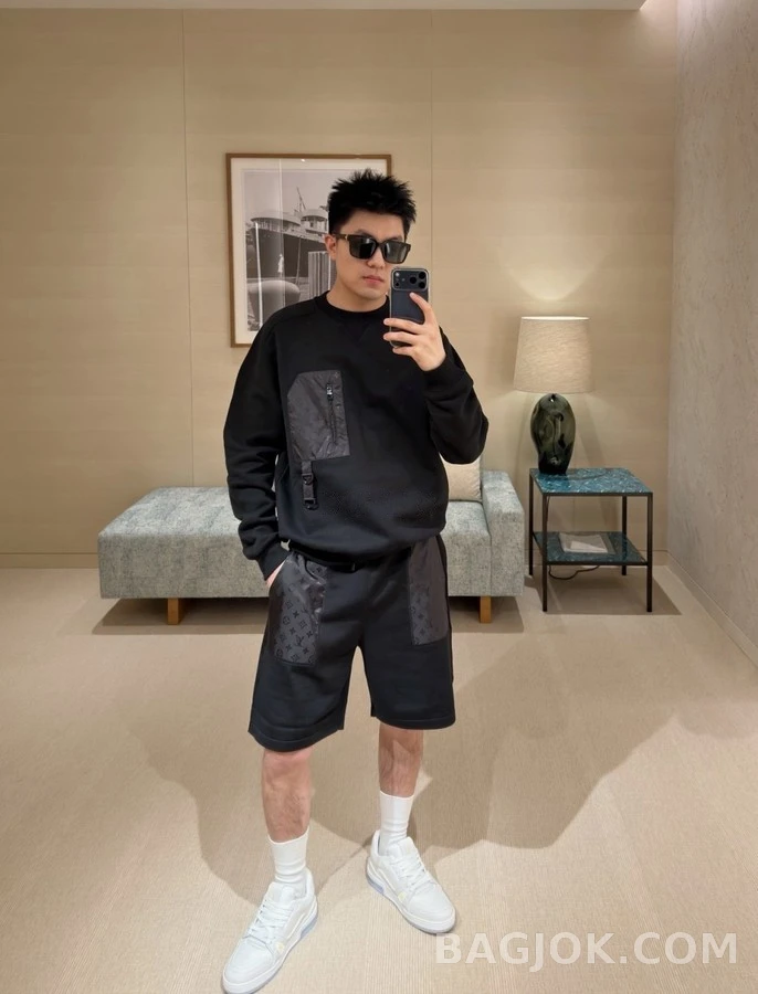 루이비통 루이비통 모노그램 포켓 맨투맨 상세 이미지