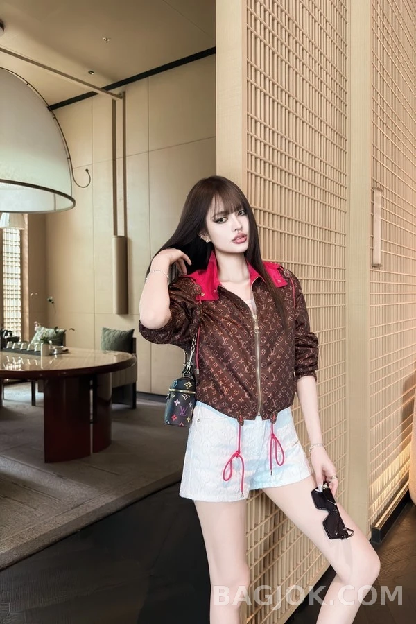 루이비통 루이비통 모노그램 후드 집업 상세 이미지
