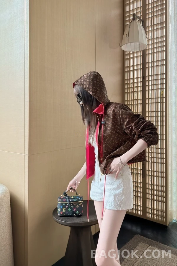 루이비통 루이비통 모노그램 후드 집업 상세 이미지