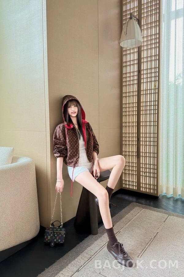 루이비통 루이비통 모노그램 후드 집업 상세 이미지