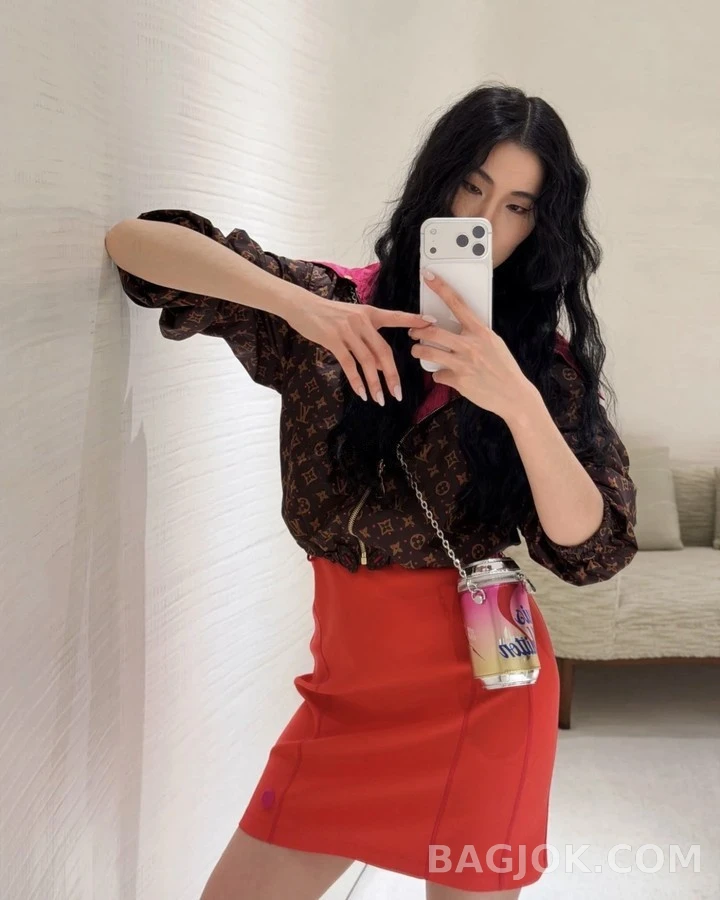 루이비통 루이비통 모노그램 후드 집업 상세 이미지