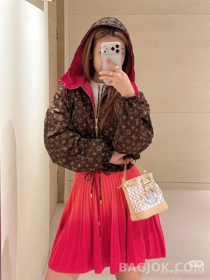 루이비통 루이비통 모노그램 후드 집업 상세 이미지