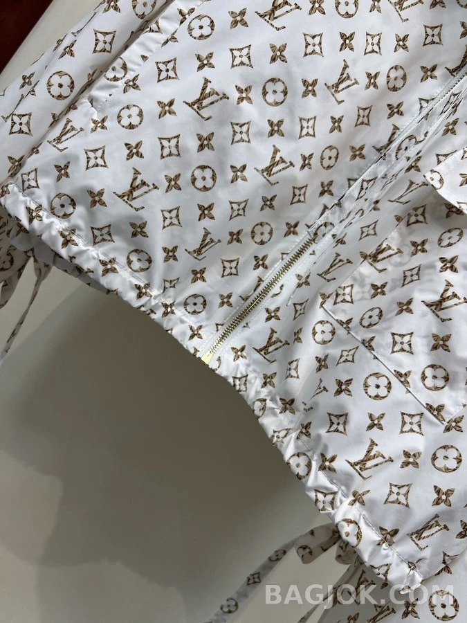 루이비통 루이비통 모노그램 후드 크롭 자켓 상세 이미지