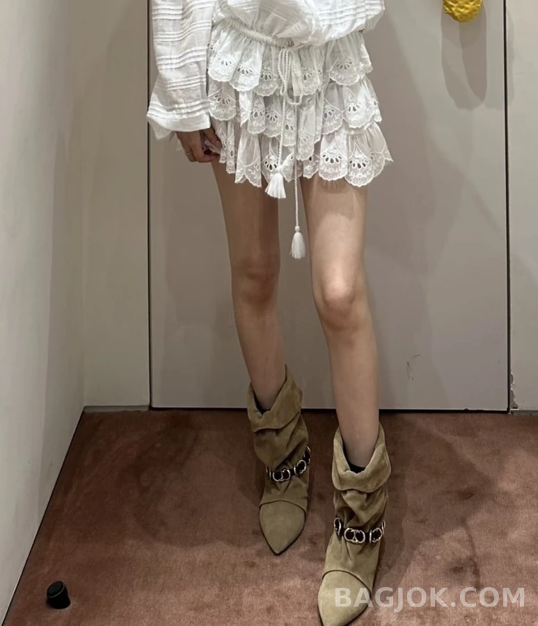  이자벨마랑 플리츠 메탈 체인 앵클 부츠 상세 이미지