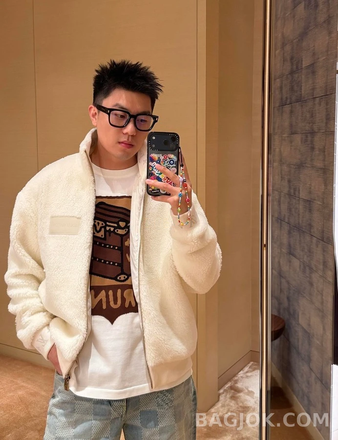 루이비통 루이비통 스웨이드 패치 테디 자켓 상세 이미지