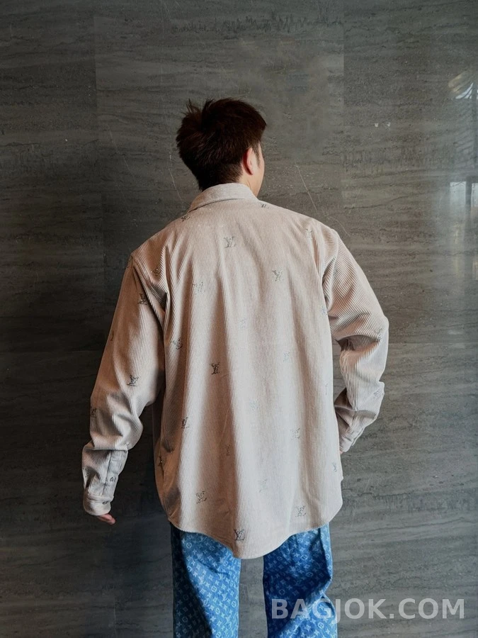 루이비통 루이비통 코듀로이 핫픽스 LV 블레이존 로고 셔츠형 아우터 상세 이미지