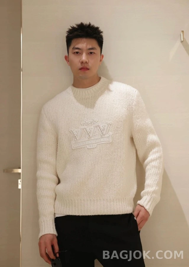 루이비통 루이비통 펄 로고 니트 상세 이미지
