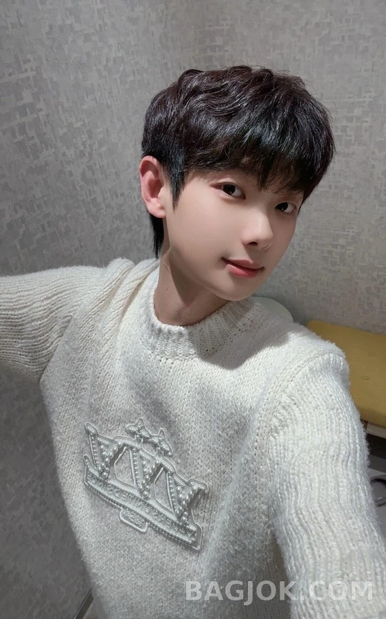 루이비통 루이비통 펄 로고 니트 상세 이미지