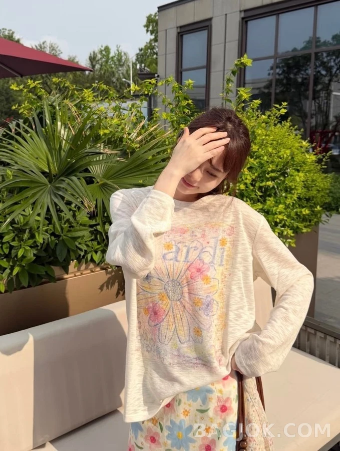  마르니 수채화 데이지 긴팔 티셔츠 상세 이미지