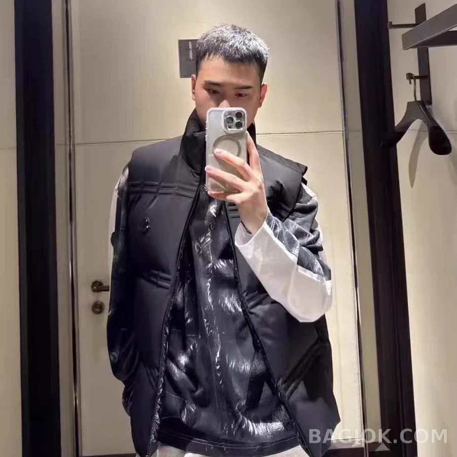 몽클레어 몽클레어 ASAP ROCKY 패딩 슬리브리스 상세 이미지