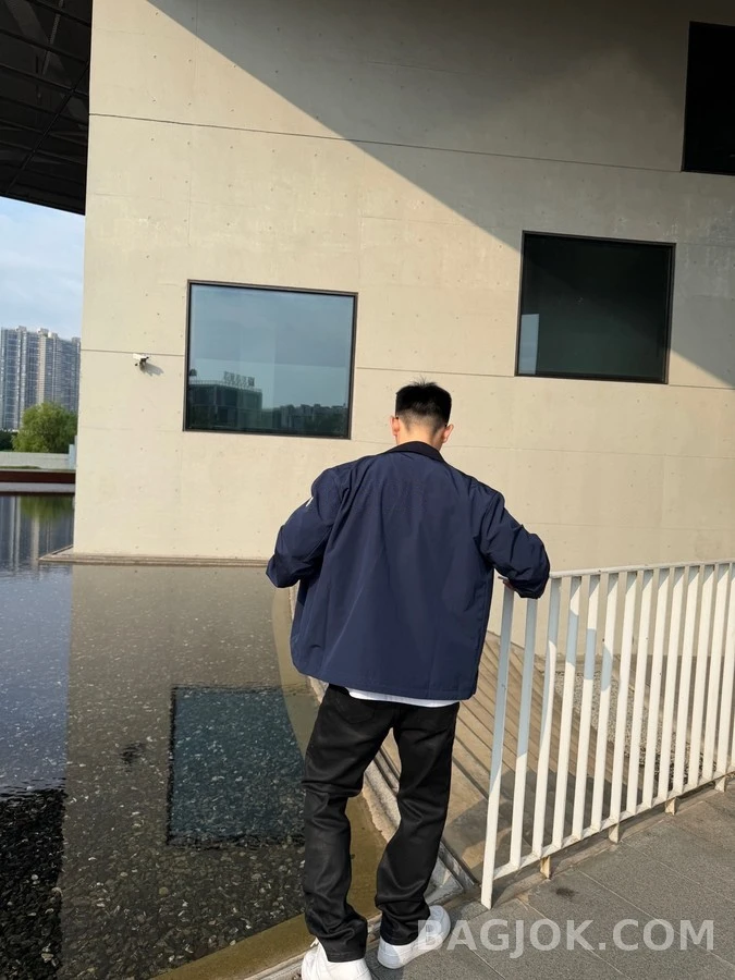 몽클레어 몽클레어 로고 자수 자켓 상세 이미지