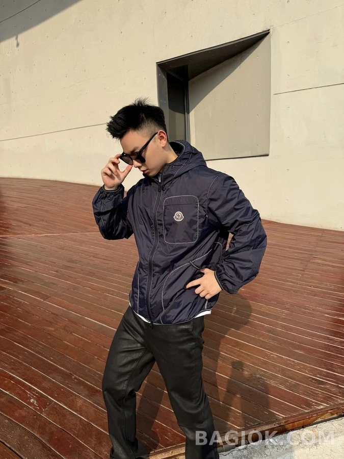 몽클레어 몽클레어 로고 콘트라스트 스티치 후드 재킷 상세 이미지