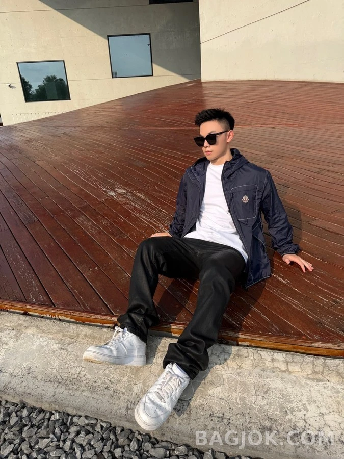 몽클레어 몽클레어 로고 콘트라스트 스티치 후드 재킷 상세 이미지