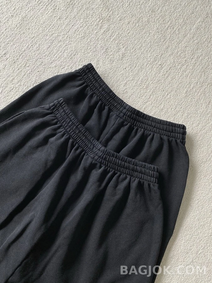 발렌시아가 발렌시아가 레터링 워시드 스트레이트 트레이닝 팬츠 상세 이미지