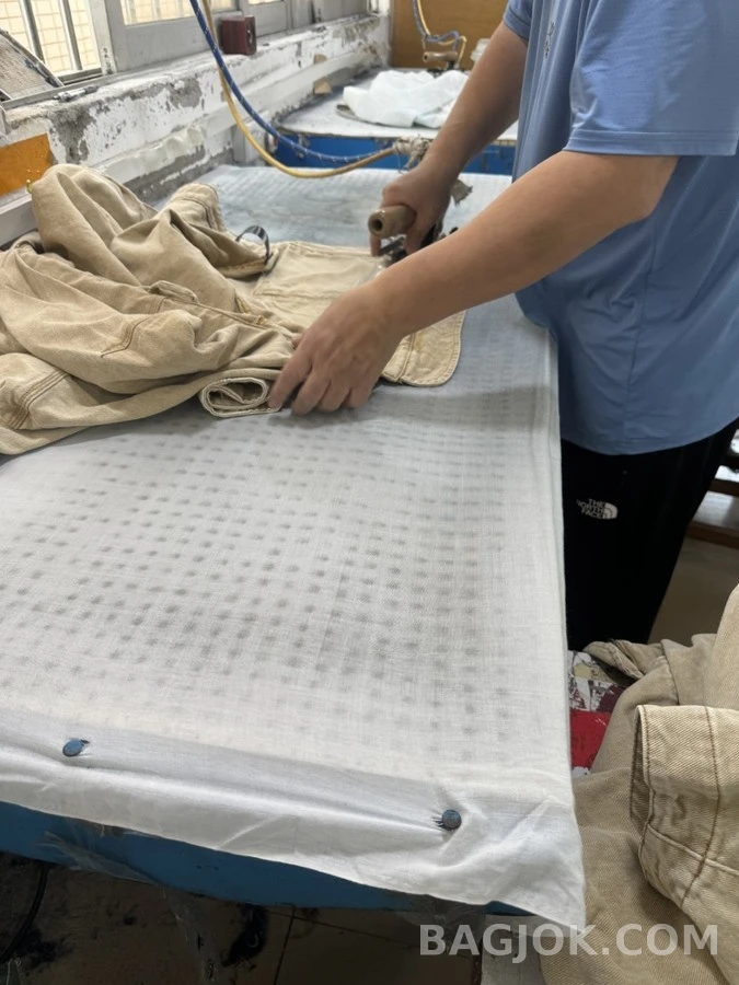 발렌시아가 발렌시아가 빈티지 조형 후드 데님 자켓 상세 이미지