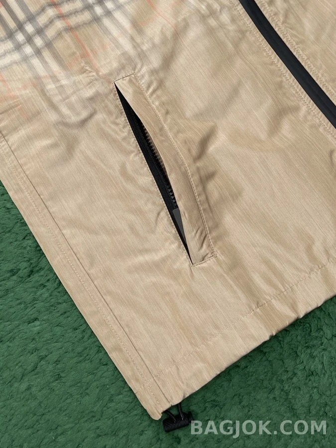 버버리 버버리 그라데이션 체크 후드 자켓 상세 이미지