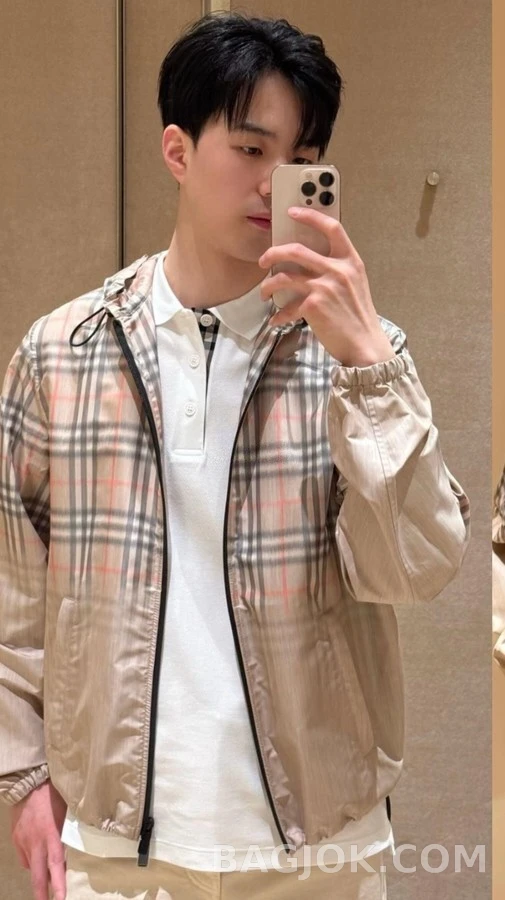 버버리 버버리 그라데이션 체크 후드 자켓 상세 이미지