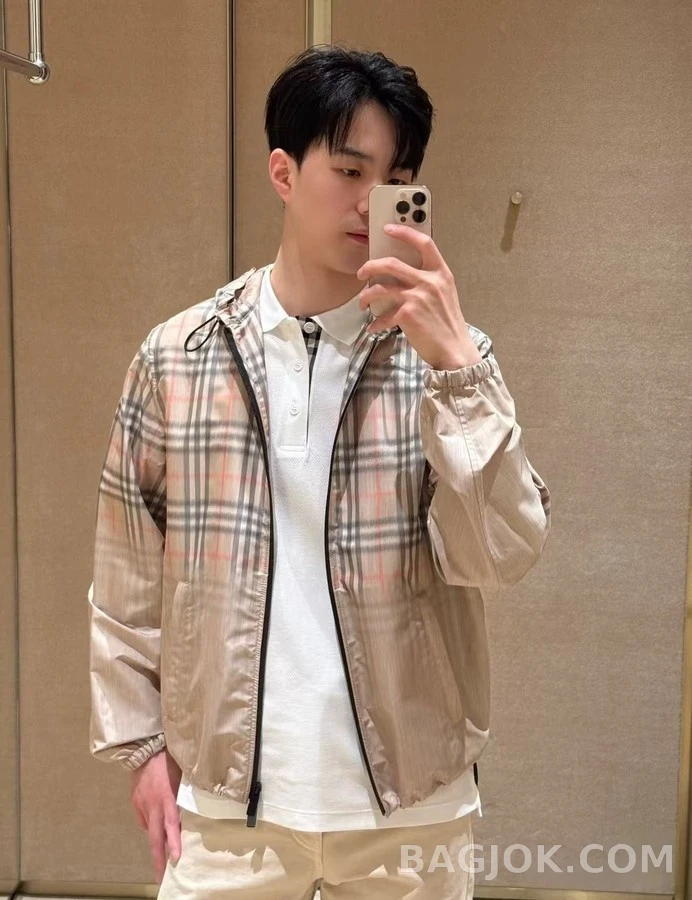 버버리 버버리 그라데이션 체크 후드 자켓 상세 이미지