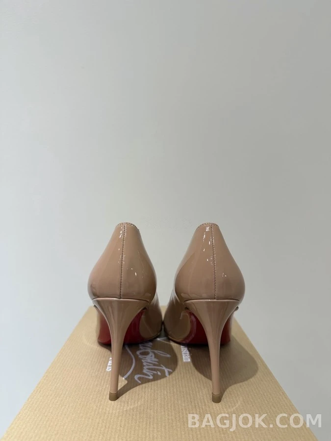  크리스찬루부탱 Pigalle Follies 펌프스 상세 이미지