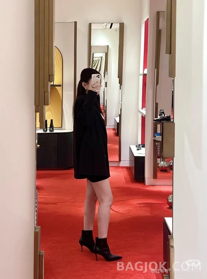  크리스찬루부탱 미스 Z 앵클 부츠 상세 이미지