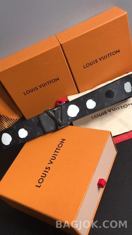 루이비통 루이비통 이니셜 리버서블 벨트 상세 이미지