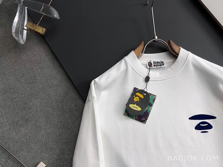  베이프 AAPE 유니버스 로고 맨투맨 상세 이미지
