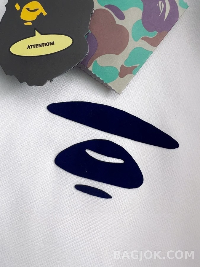  베이프 AAPE 유니버스 로고 맨투맨 상세 이미지