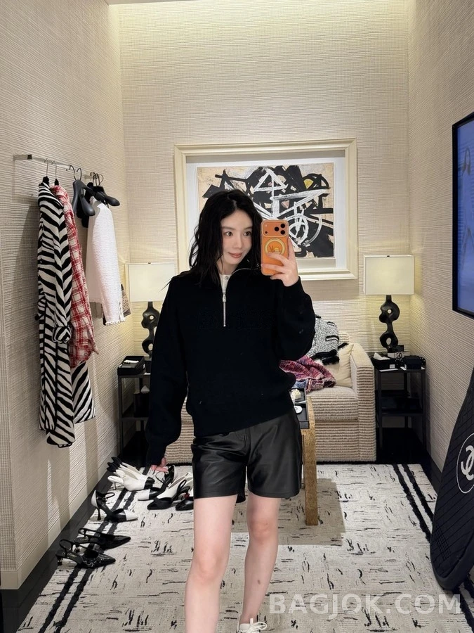 샤넬 샤넬 로고 하프 집업 니트 상세 이미지