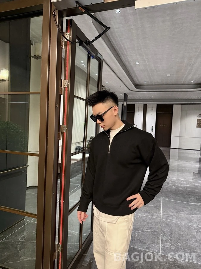 샤넬 샤넬 로고 하프 집업 니트 상세 이미지
