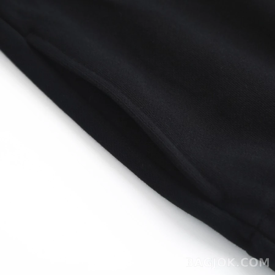 셀린느 셀린느 블랙 자수 부드러운 코튼 니트 야구 점퍼 상세 이미지