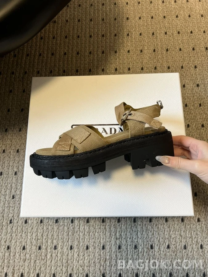 프라다 프라다 캔버스 플랫폼 샌들 상세 이미지