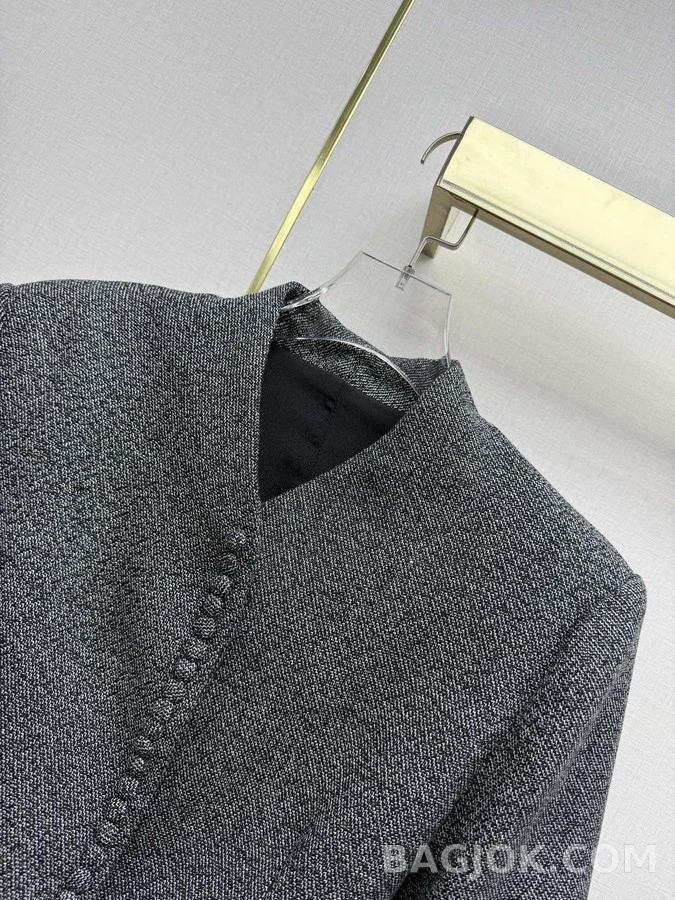디올 디올 노카라 V넥 자켓 상세 이미지