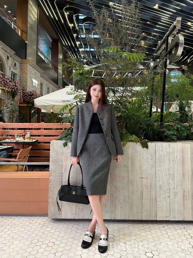 디올 디올 노카라 V넥 자켓 상세 이미지