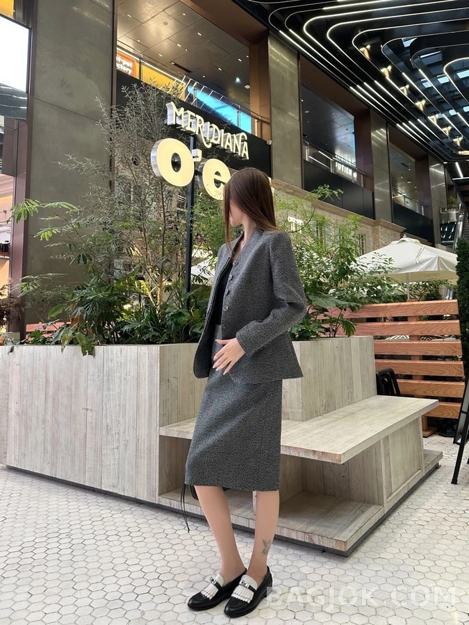 디올 디올 노카라 V넥 자켓 상세 이미지