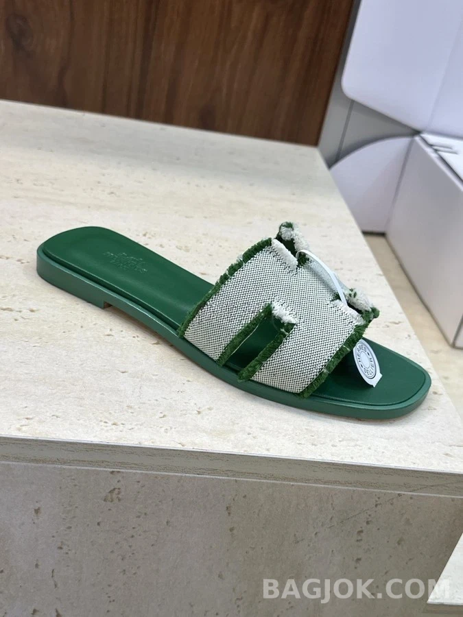 에르메스 에르메스 오란 프레이드 가죽 H 로고 샌들 상세 이미지
