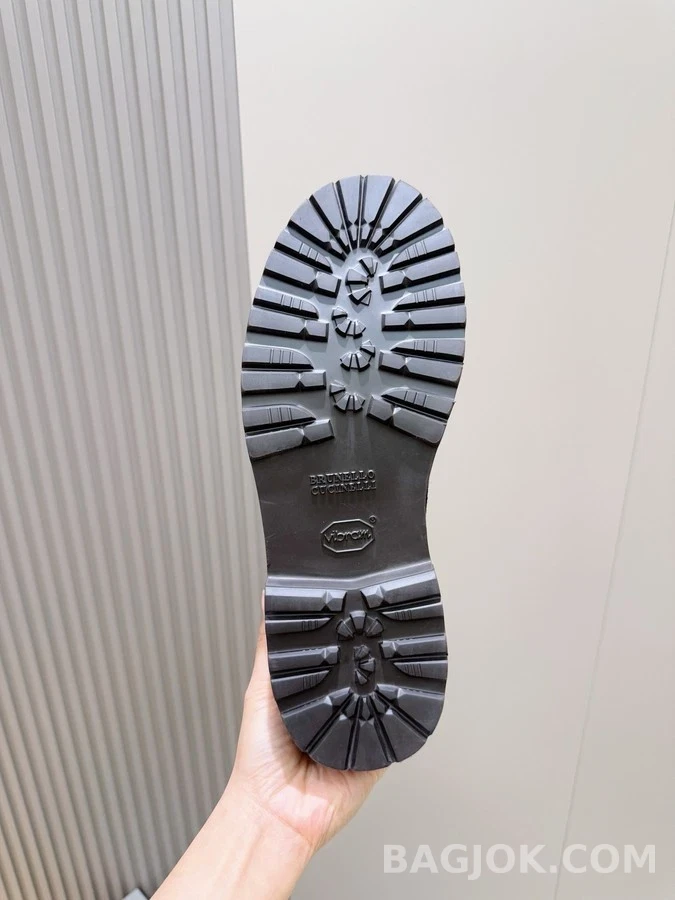  브루넬로 쿠치넬리 스웨이드 등산 부츠 상세 이미지