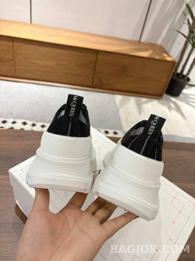  알렉산더 맥퀸 스트라이프 캔버스 플랫폼 스니커즈 상세 이미지
