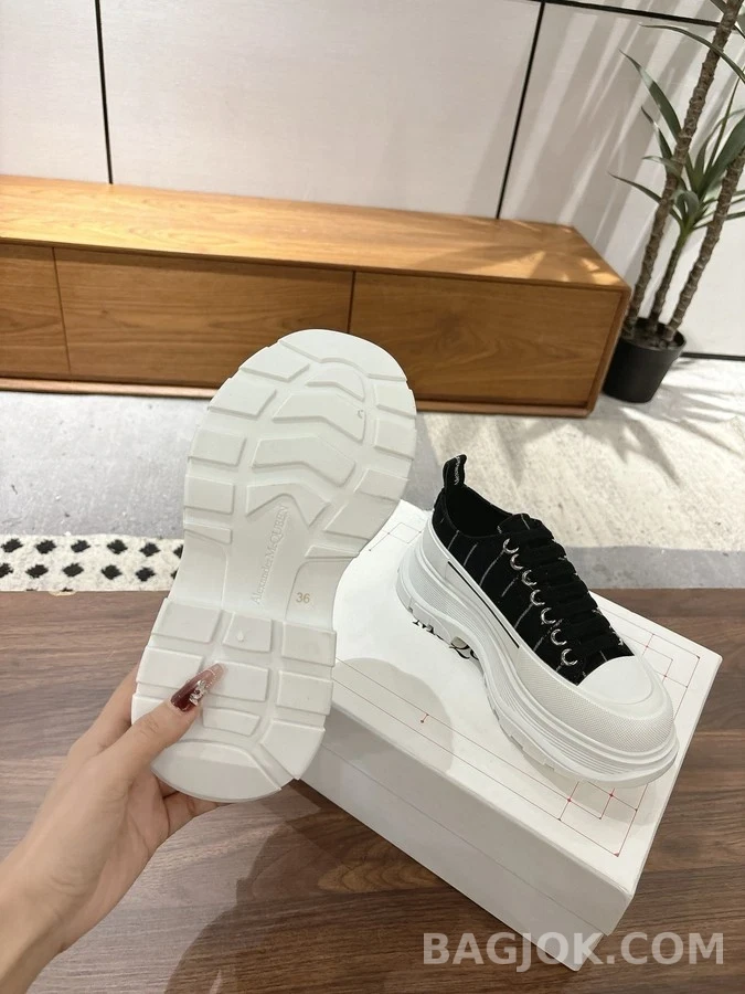  알렉산더 맥퀸 스트라이프 캔버스 플랫폼 스니커즈 상세 이미지