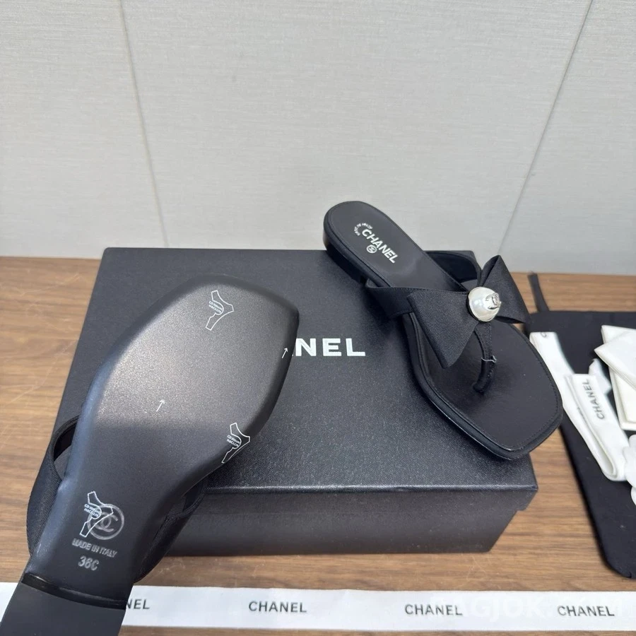 샤넬 샤넬 진주 로고 리본 샌들 상세 이미지