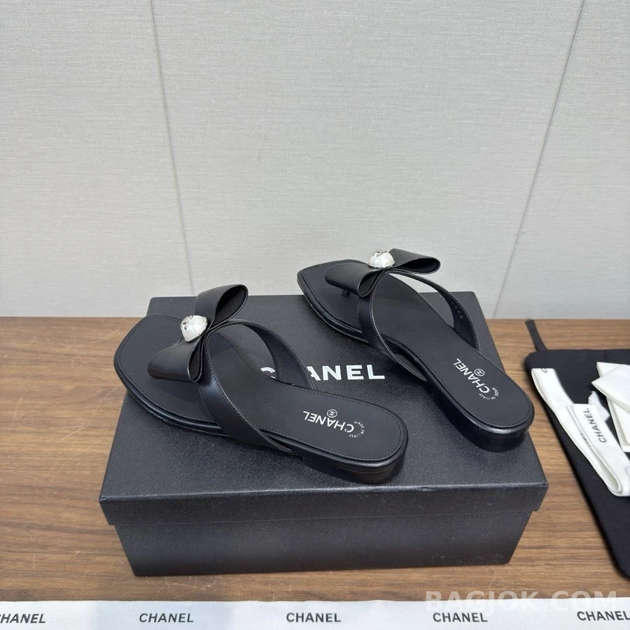샤넬 샤넬 진주 로고 리본 샌들 상세 이미지