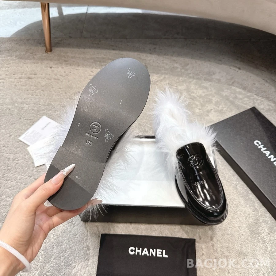 샤넬 샤넬 퍼 장식 로퍼 상세 이미지